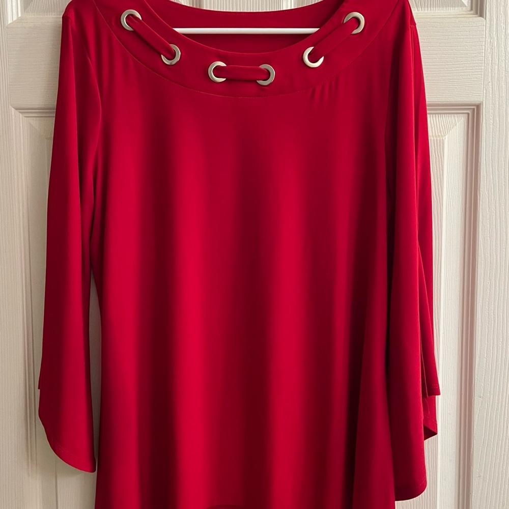 NEW DIRECTIONS~Scarlet Blouse with Eyelet Detail~LG